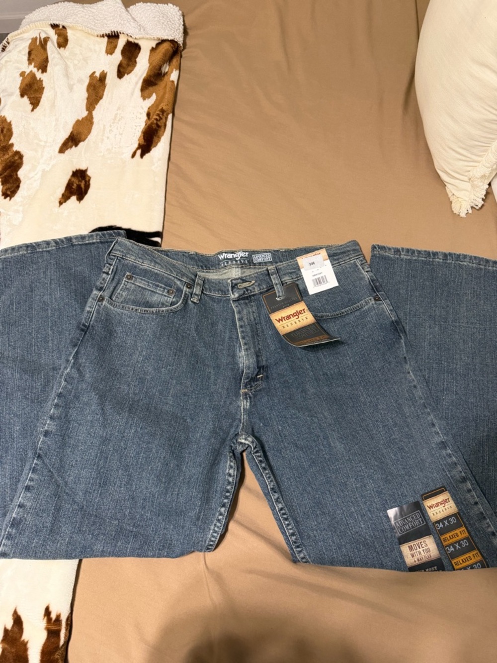Wrangler men Grey Tint Washed Denim Jeans
